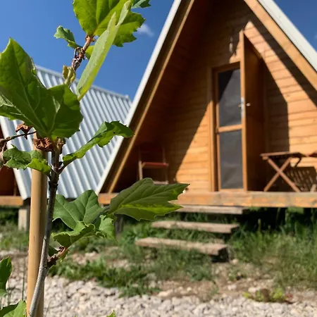 Apartman Kuca Za Odmor Krnjaic,porodicni Kamp Novi Grad