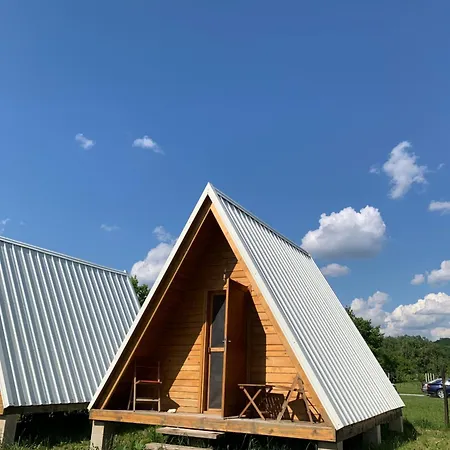 Apartman Kuca Za Odmor Krnjaic,porodicni Kamp Novi Grad