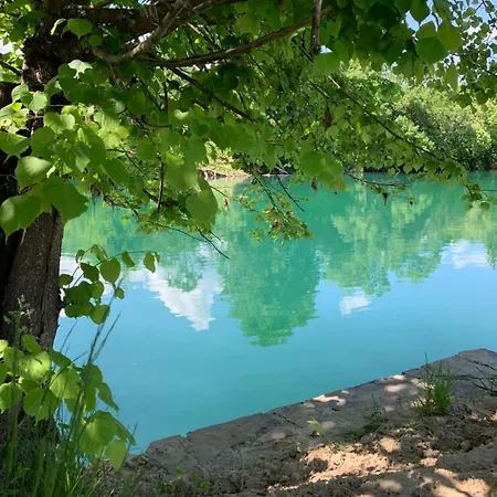 Kuca Za Odmor Krnjaic,porodicni Kamp Novi Grad