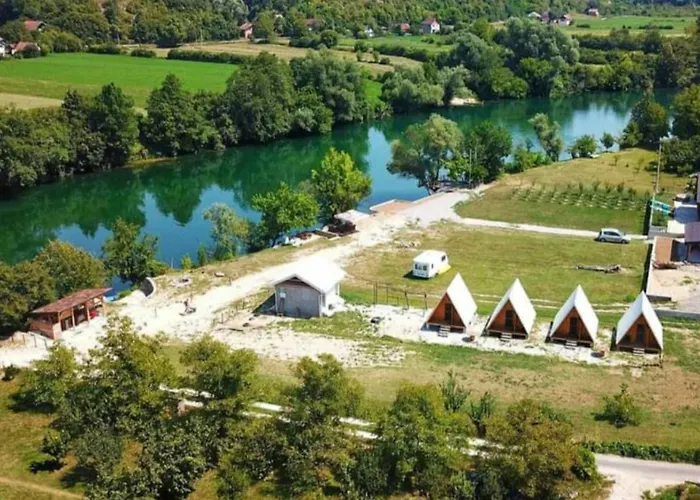 Kuca Za Odmor Krnjaic,porodicni Kamp アパート Bosanski Novi