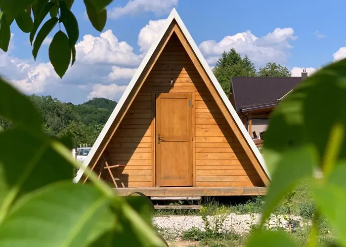 Kuca Za Odmor Krnjaic,porodicni Kamp Bosanski Novi